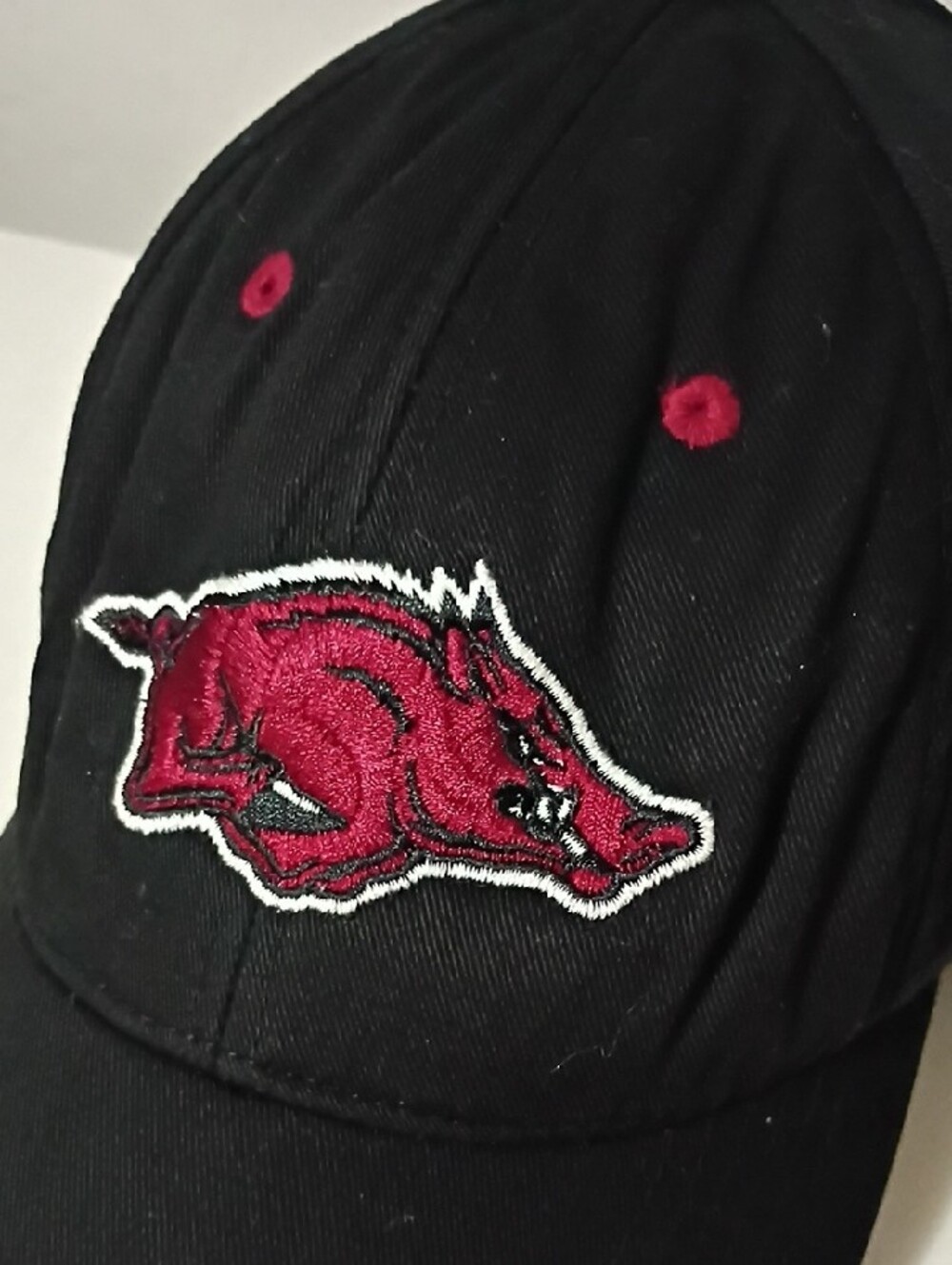 Arkansas Razorbacks Baseball Cap - Picture 6 of 6